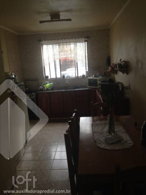 Image 0 - 232858